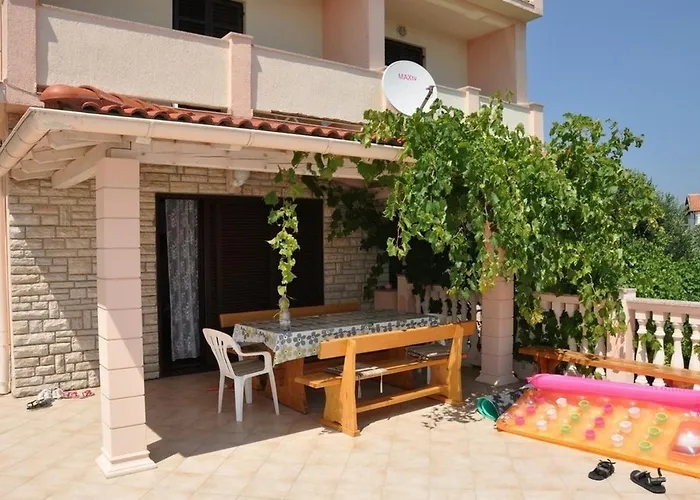 With Parking Space Lopar, Rab - 23747 Apartment Lopar